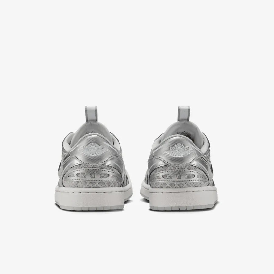Nike Patike WMNS AIR JORDAN 1 MM LOW V3 