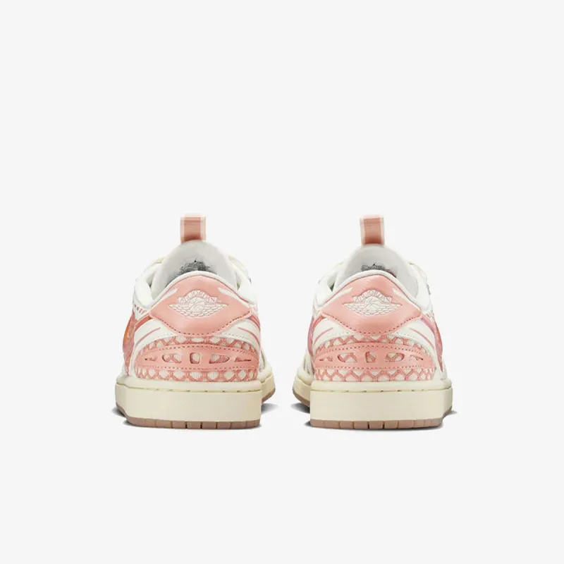 Nike Patike WMNS AIR JORDAN 1 MM LOW V3 