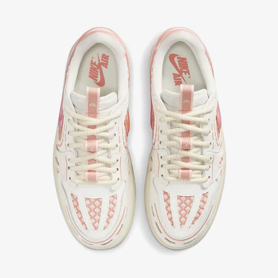 Nike Patike WMNS AIR JORDAN 1 MM LOW V3 