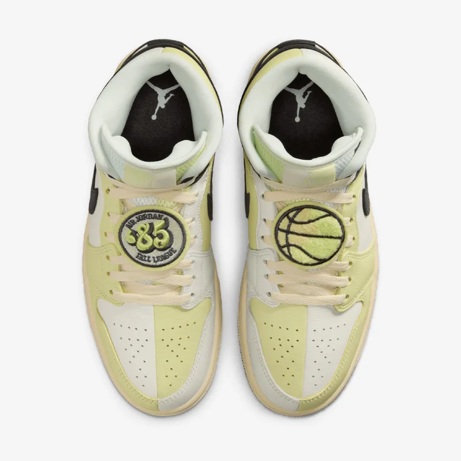 Nike Patike WMNS AIR JORDAN 1 MID SE V2 