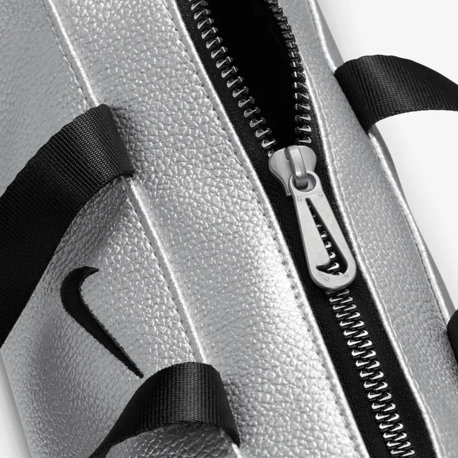 Nike Torbica Clash 
