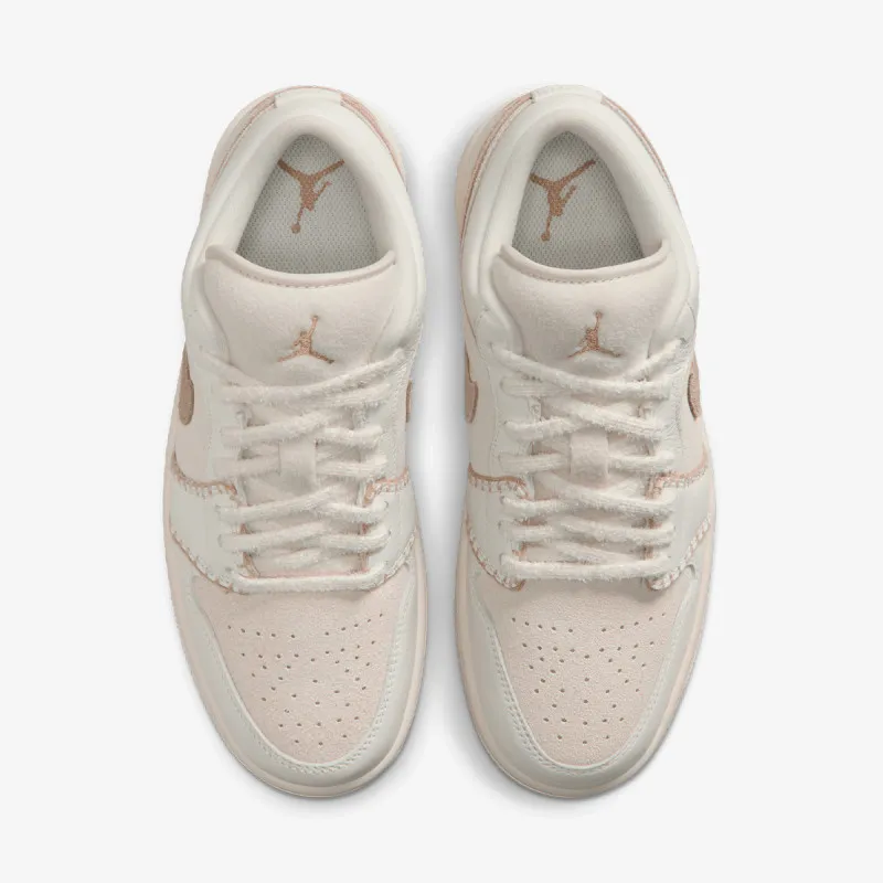 Nike Patike WMNS AIR JORDAN 1 LOW SE 