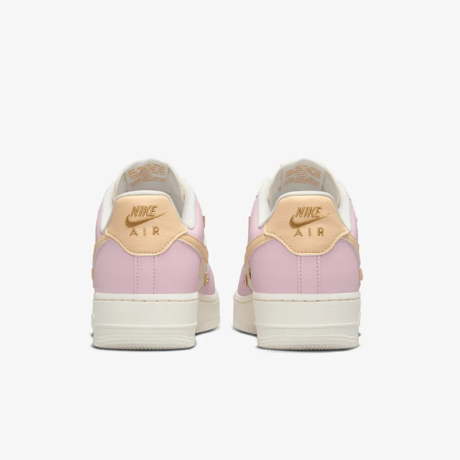 Nike Patike WMNS AIR FORCE 1 '07 LX 
