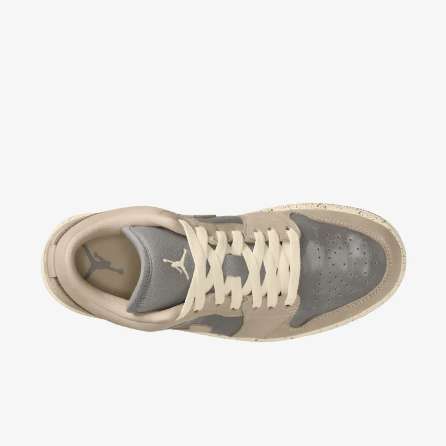 Nike Patike WMNS AIR JORDAN 1 LOW SE V2 