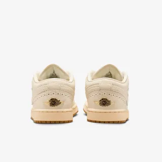 Nike Patike WMNS AIR JORDAN 1 LOW SE 