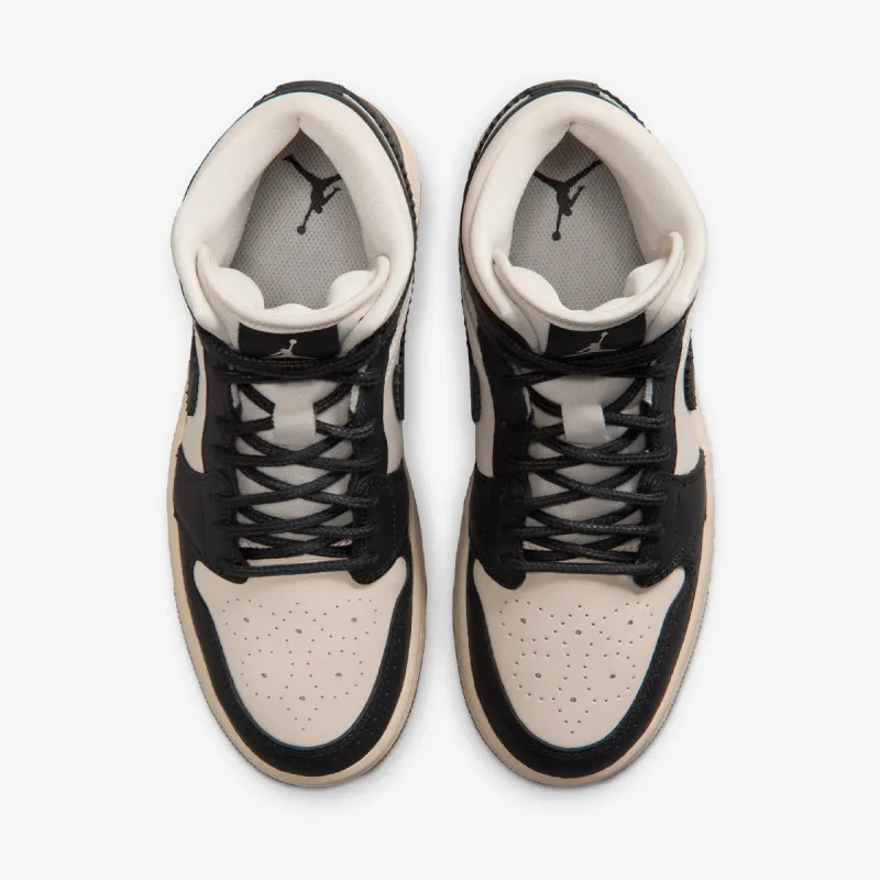 Nike Patike WMNS AIR JORDAN 1 MID SE 
