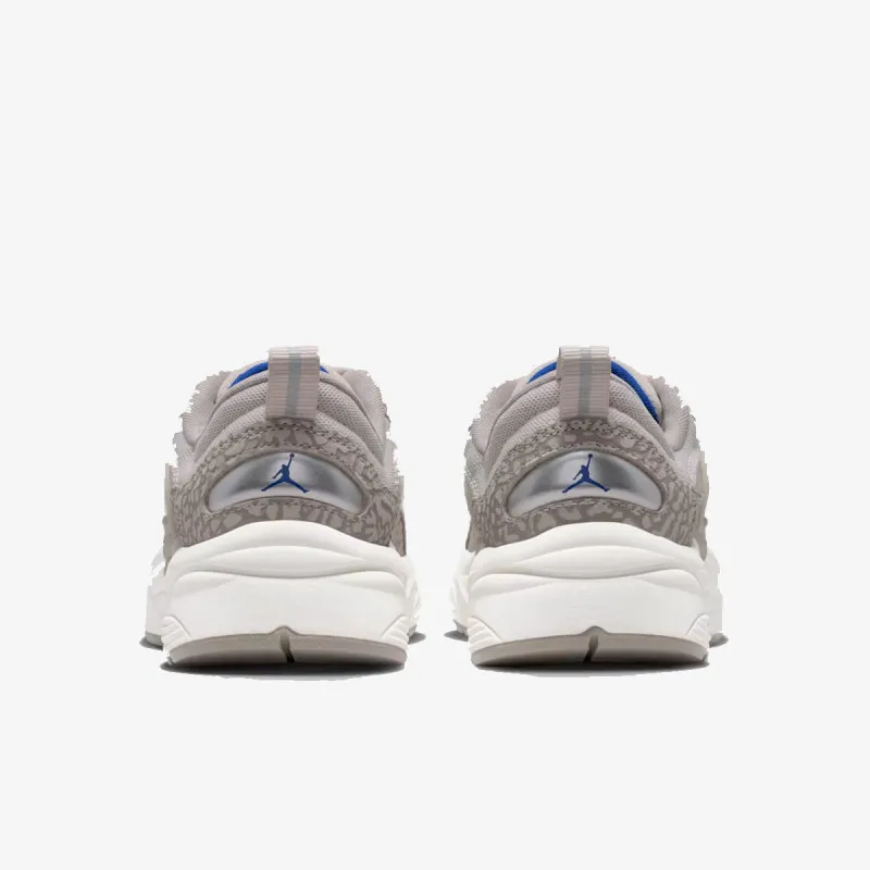 Nike Patike Jordan Trunner O/S 