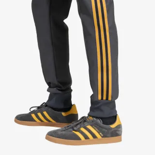 adidas Donji dio trenerke Manchester United 