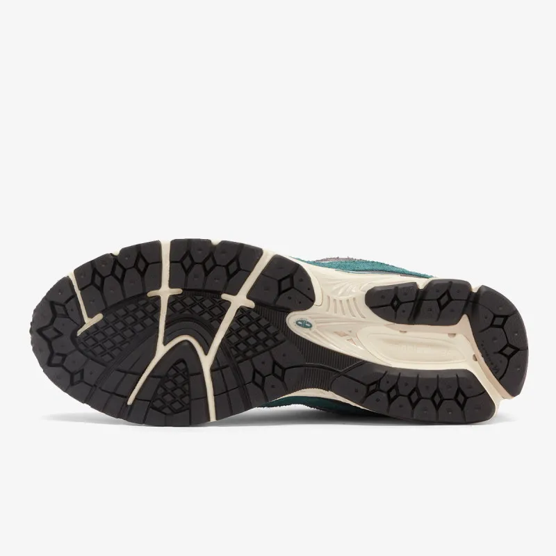 New Balance Patike 2002R 