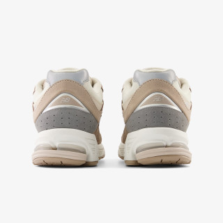 NEW BALANCE Patike NEW BALANCE - 2002 