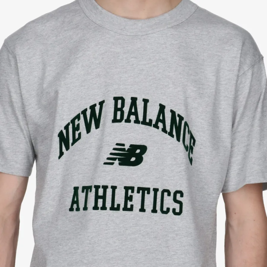 New Balance Majica Athletics Varsity Graphic 