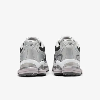 New Balance Patike 2000 