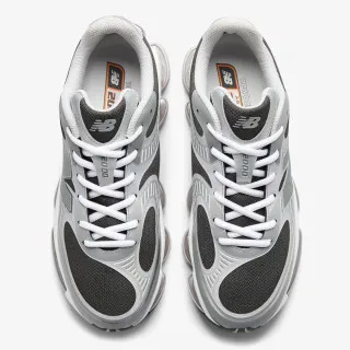 New Balance Patike 2000 