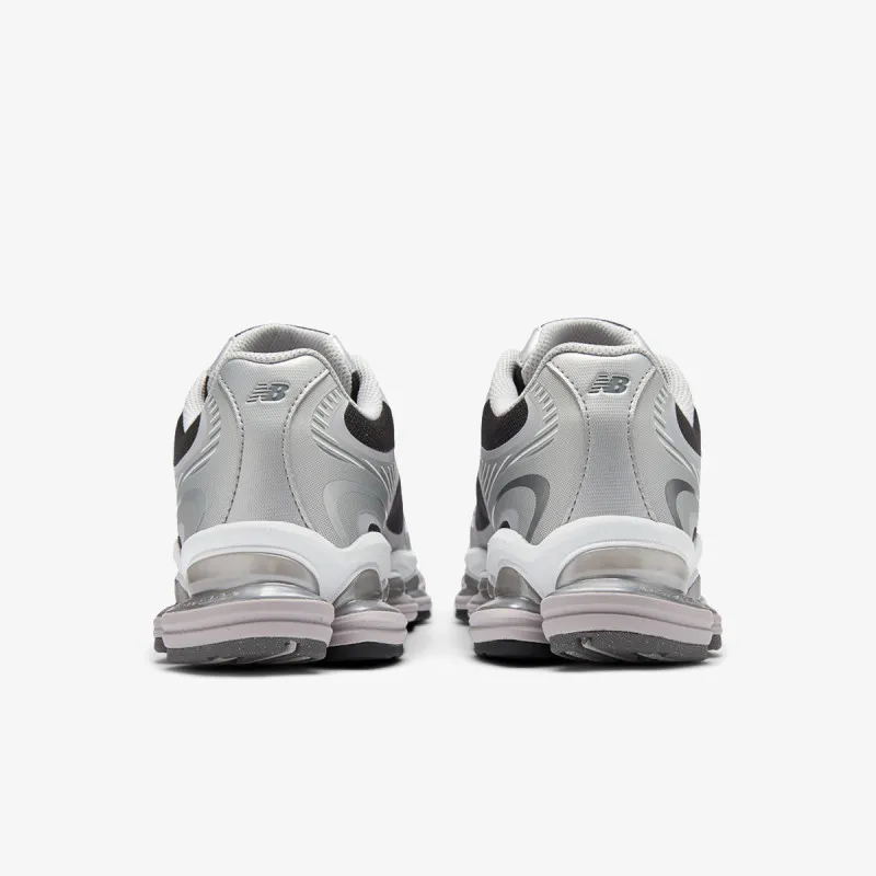 New Balance Patike 2000 