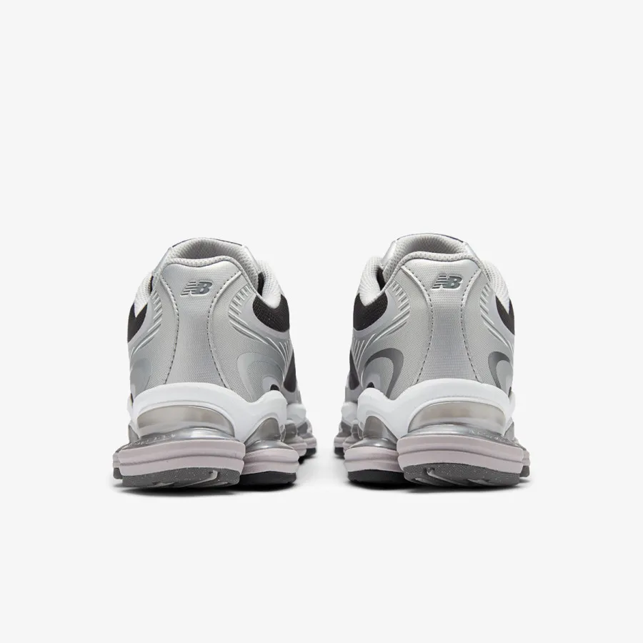 New Balance Patike 2000 