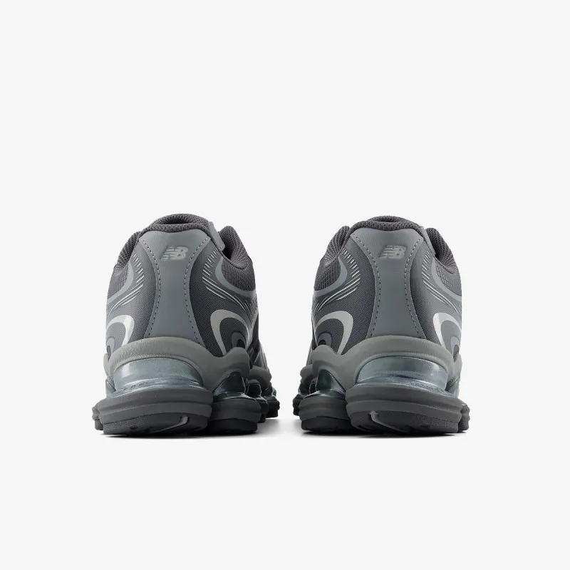 New Balance Patike 2000 