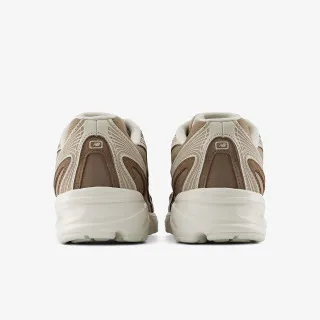New Balance Patike 740 