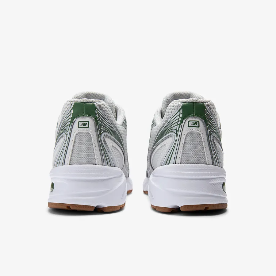 New Balance Patike 740 