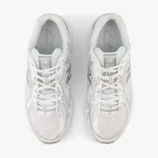 New Balance Patike U 740 